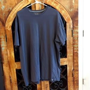 Eddie Bauer Men's Legend Wash 100% Cotton Short-Sleeve T-Shirt 2XLT. Dark Gray.